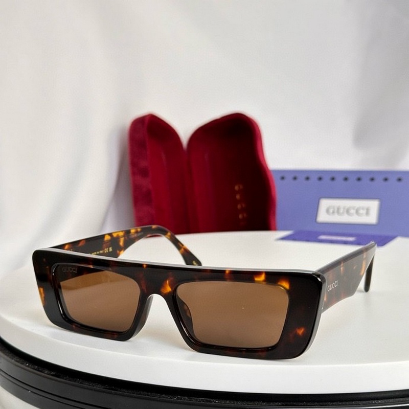 Gucci Sunglasses 261